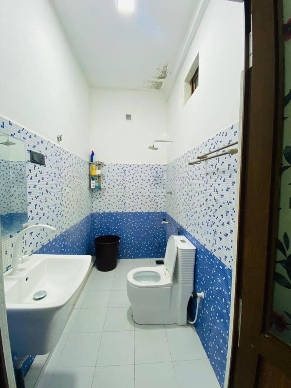 Lalitha Holiday Inn Jaffna Exterior foto